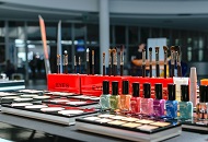 Establish a Business for Selling Cosmetics in Dubai